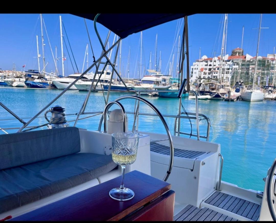 Luxury Yacht Stay "White Dove" Sleeps 6 Gibraltar Exterior photo